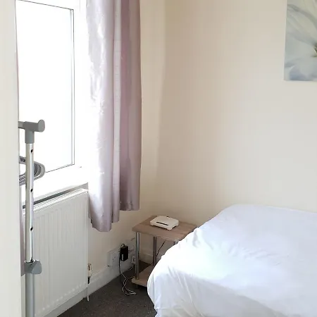 Eastgate Road Guest house