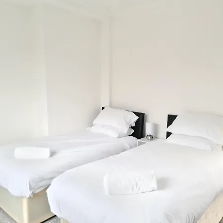 Eastgate Road 4*
